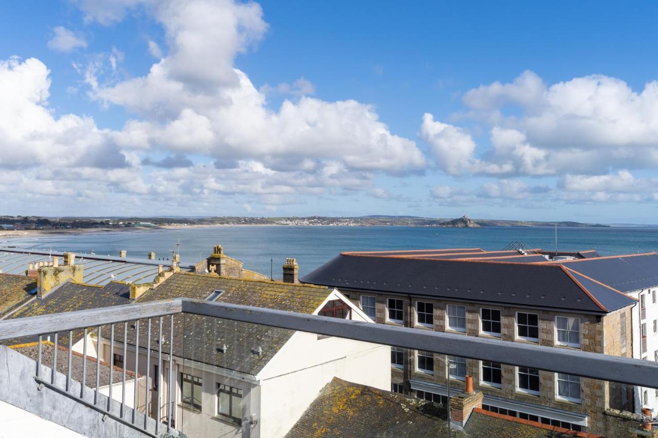 Stunning Views Over Mounts Bay With Balcony Penzance Eksteriør billede